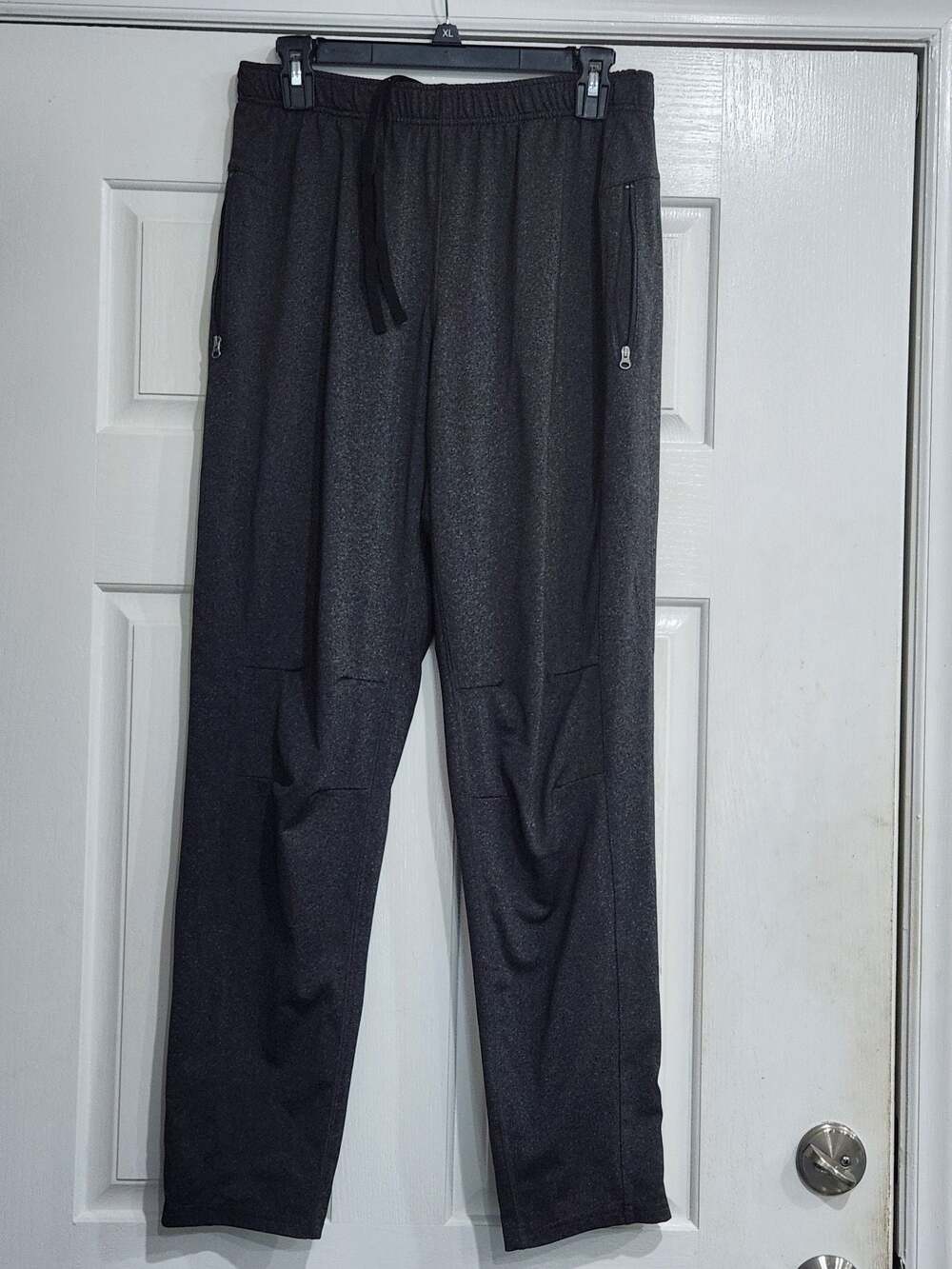 Jockey Sport Men's Athletic Performance Jogger Pants with Zipper Pockets Size M
